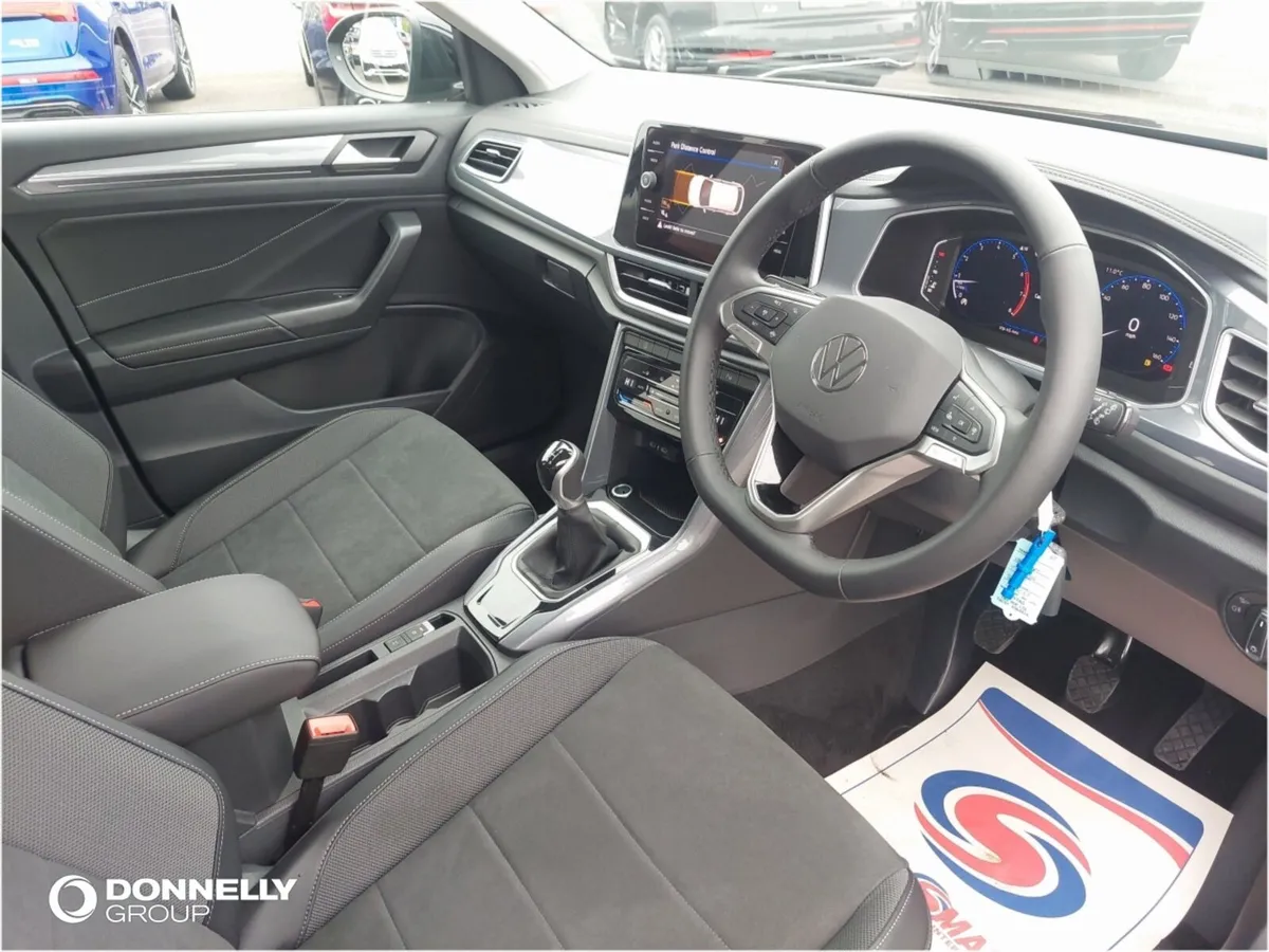 Volkswagen T-roc Hatchback Style - Image 2