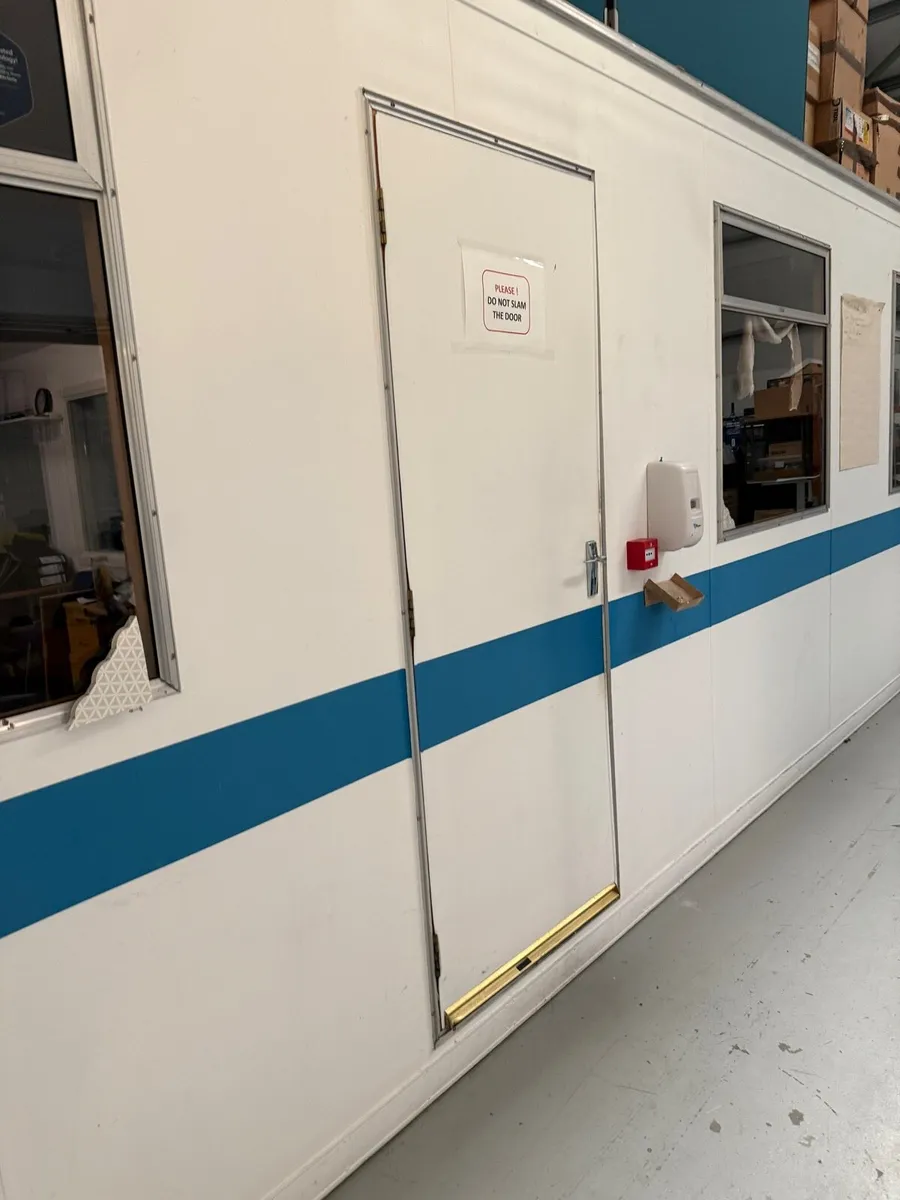 25x9ft Fully furnished Portacabin - Image 3