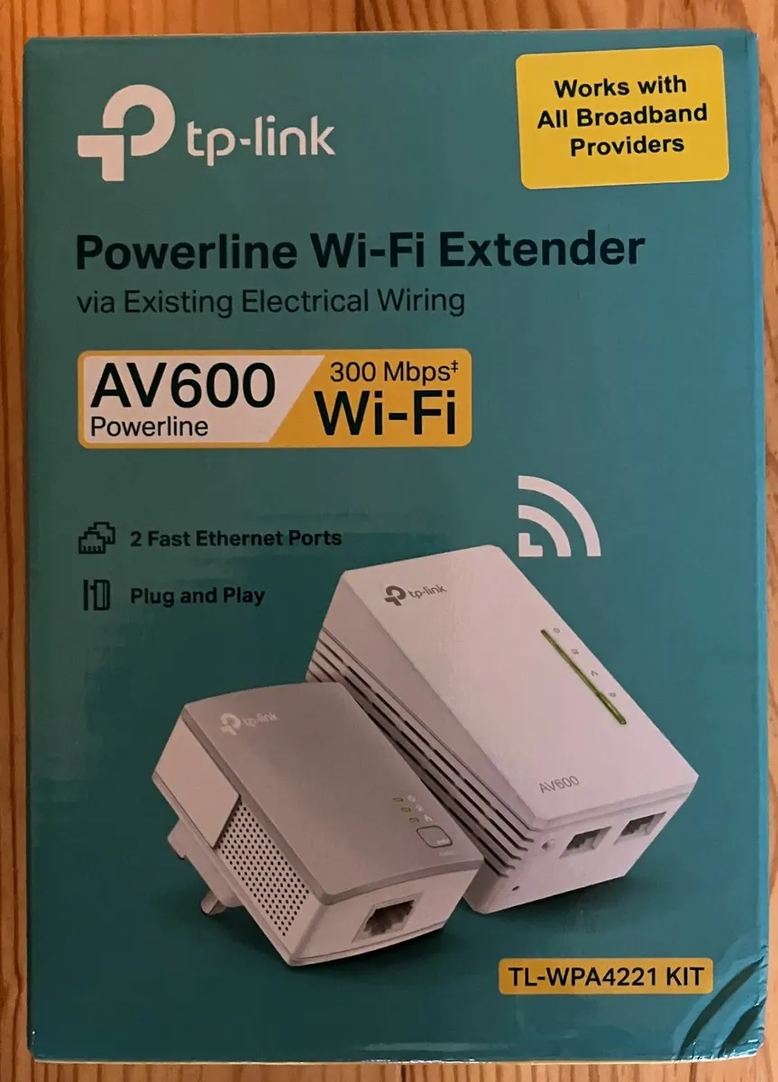 TP-Link TL-WPA4221 KIT AV600 Powerline Adapter WiF - Image 1