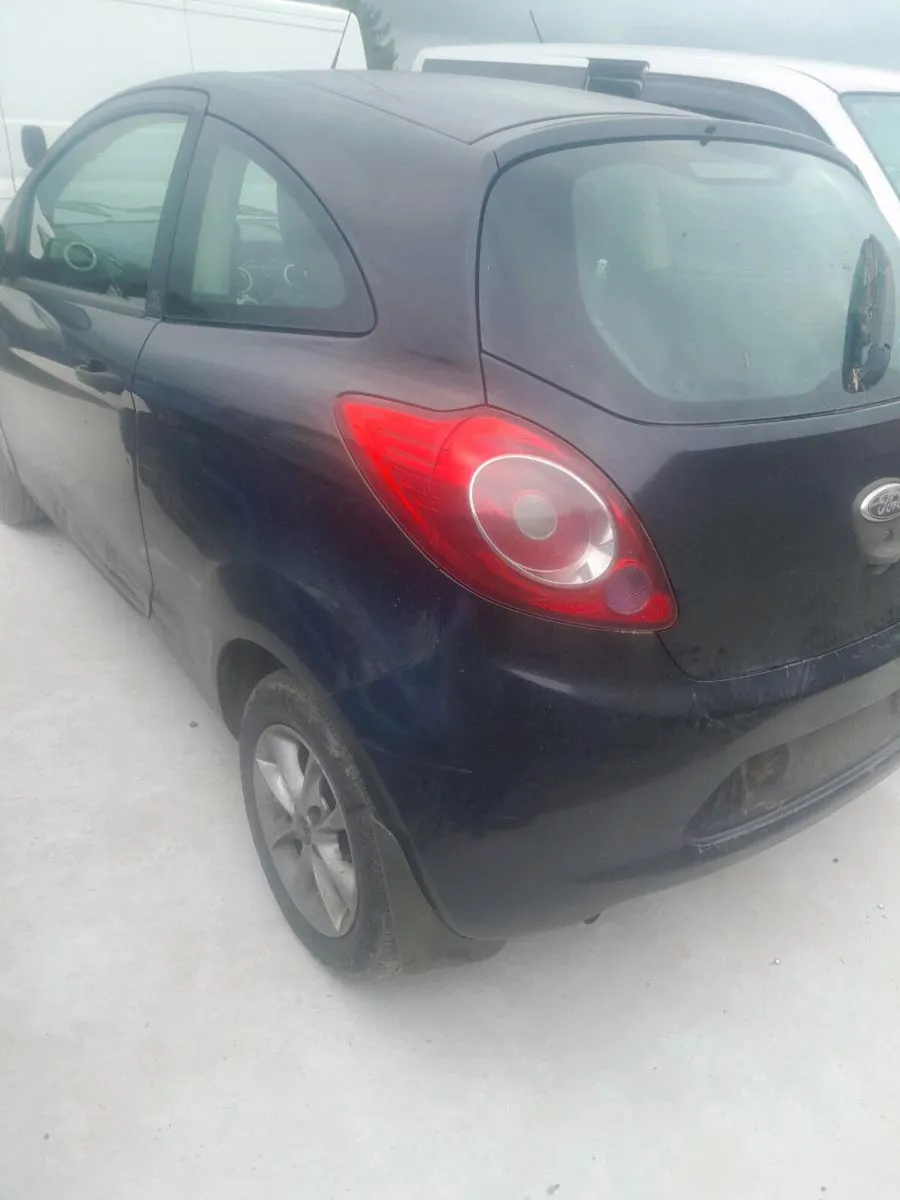 Breaking ford ka - Image 2