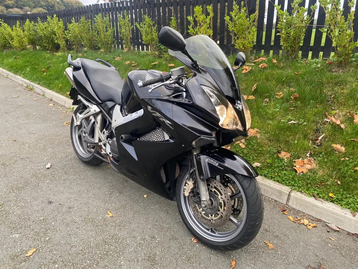 09 vfr800 vtec - Image 3