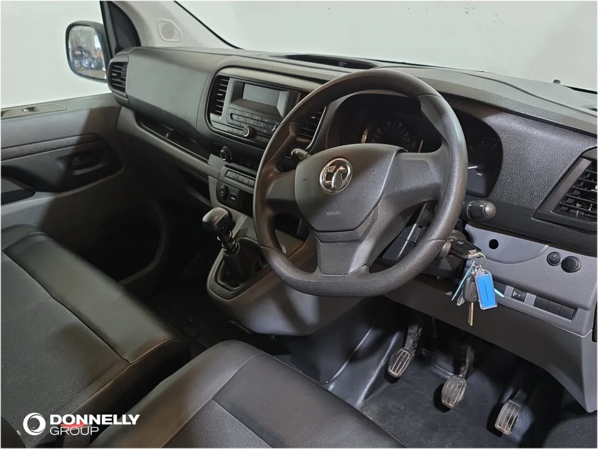 Vauxhall Vivaro L1 Diesel Edition - Image 4