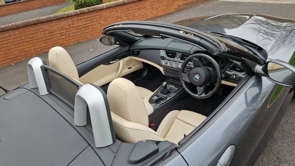 BMW Z4 2014 - Image 2