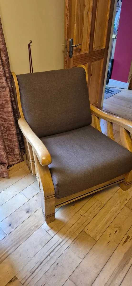 Couch and armchair - Image 2