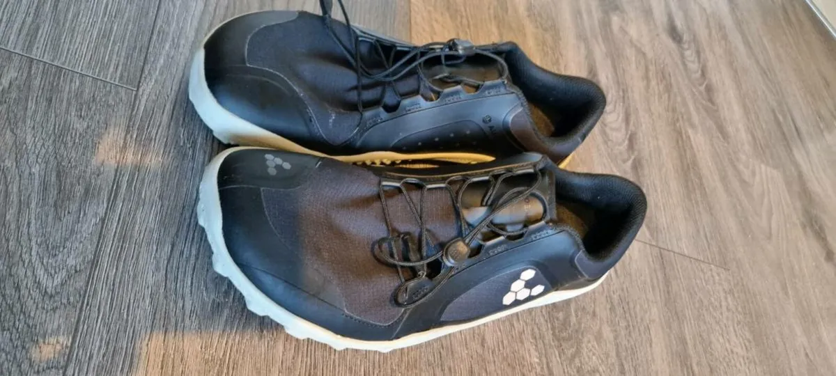 VIVOBAREFOOT - Mens Primus Trail III UK11/EU45 - Image 1