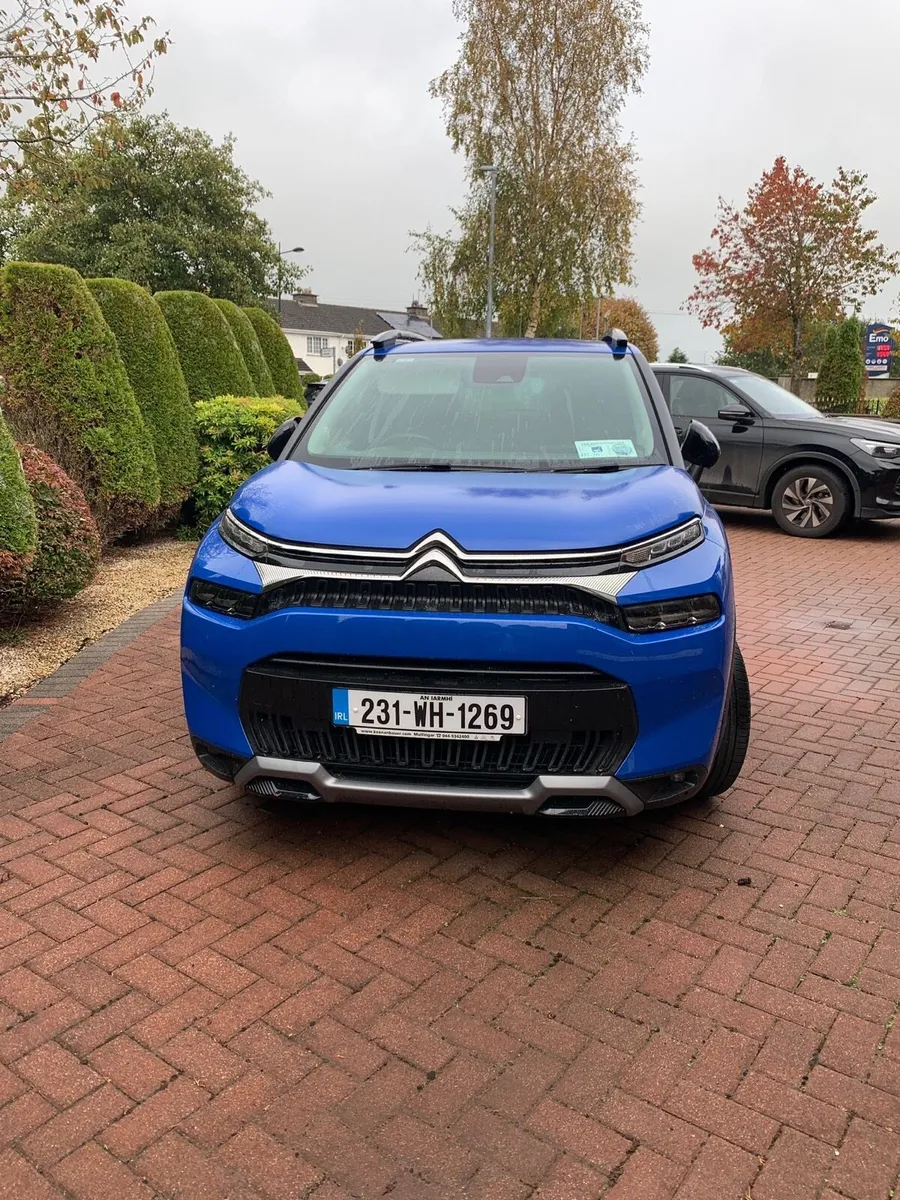 Car - Image 1