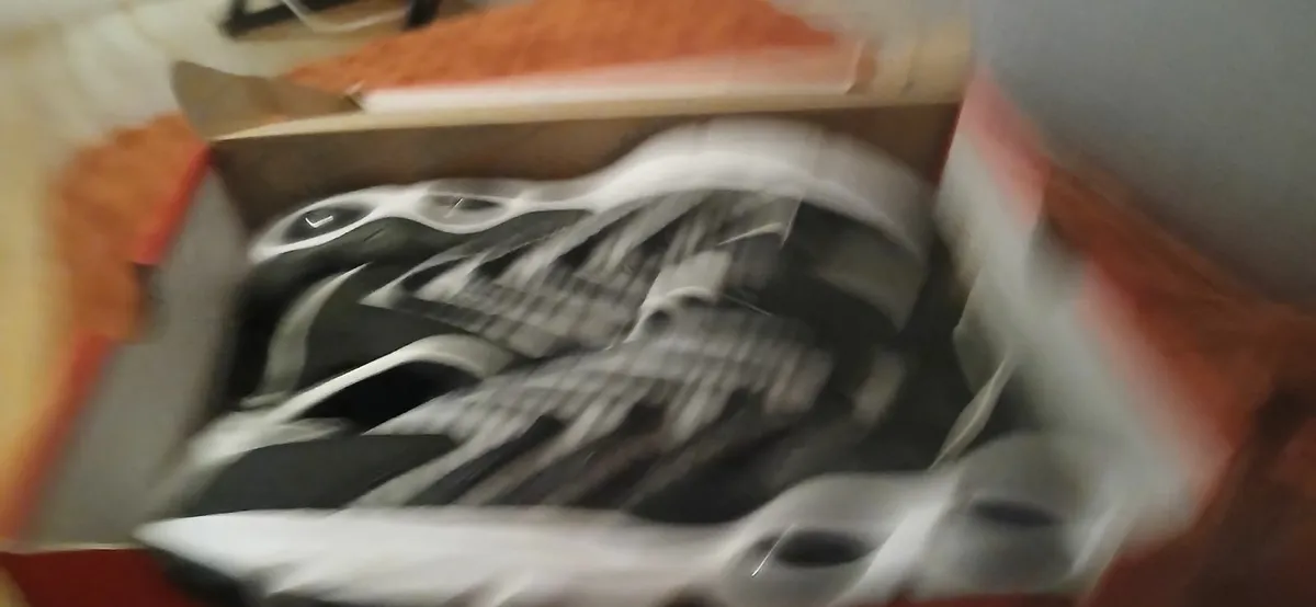 Trainers - Image 3