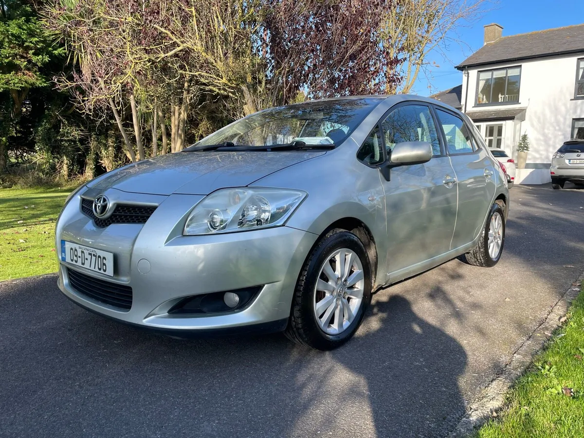 Toyota Auris Nct & tax - Image 2