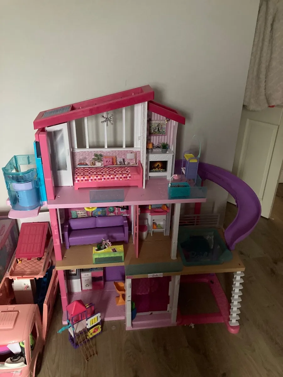 Barbie Dream House - Image 1