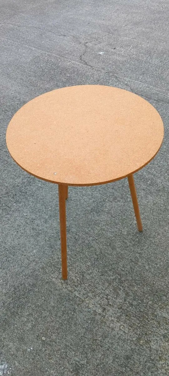 Round table