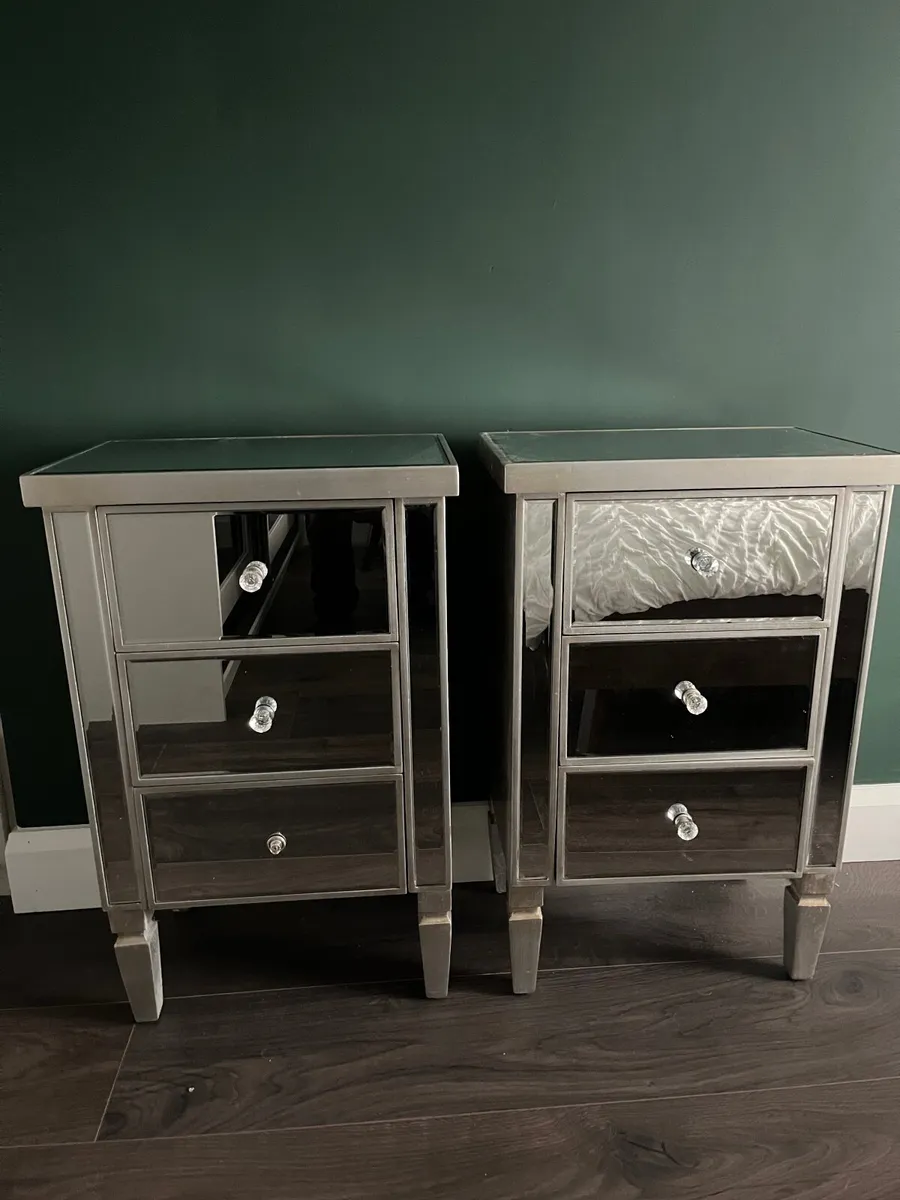 Bed side lockers - Image 1