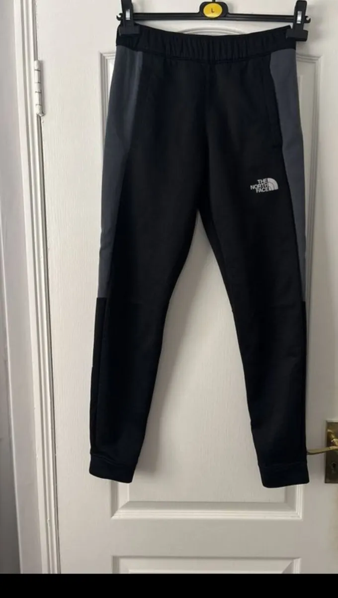 North Face boys trousers XS - Image 1