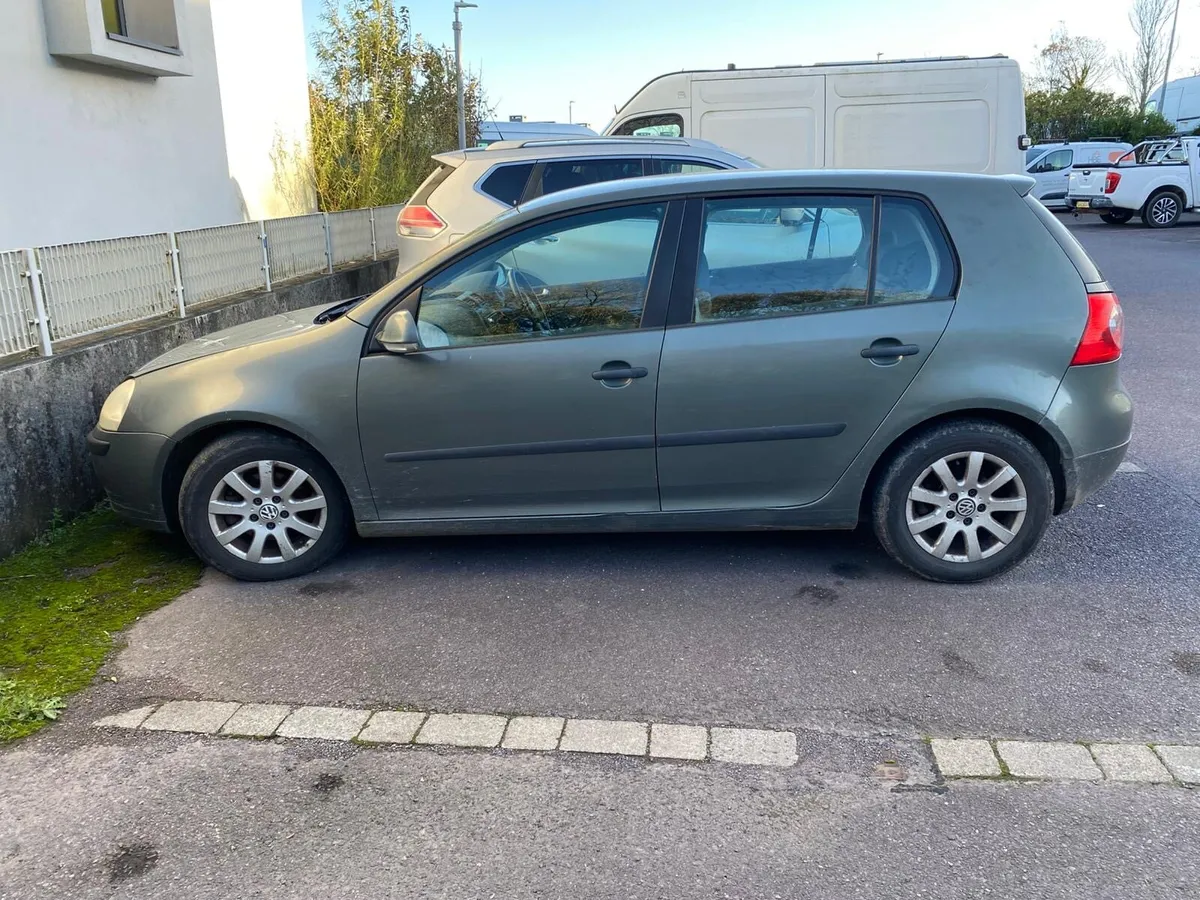 Volkswagen Golf 04 - Image 2