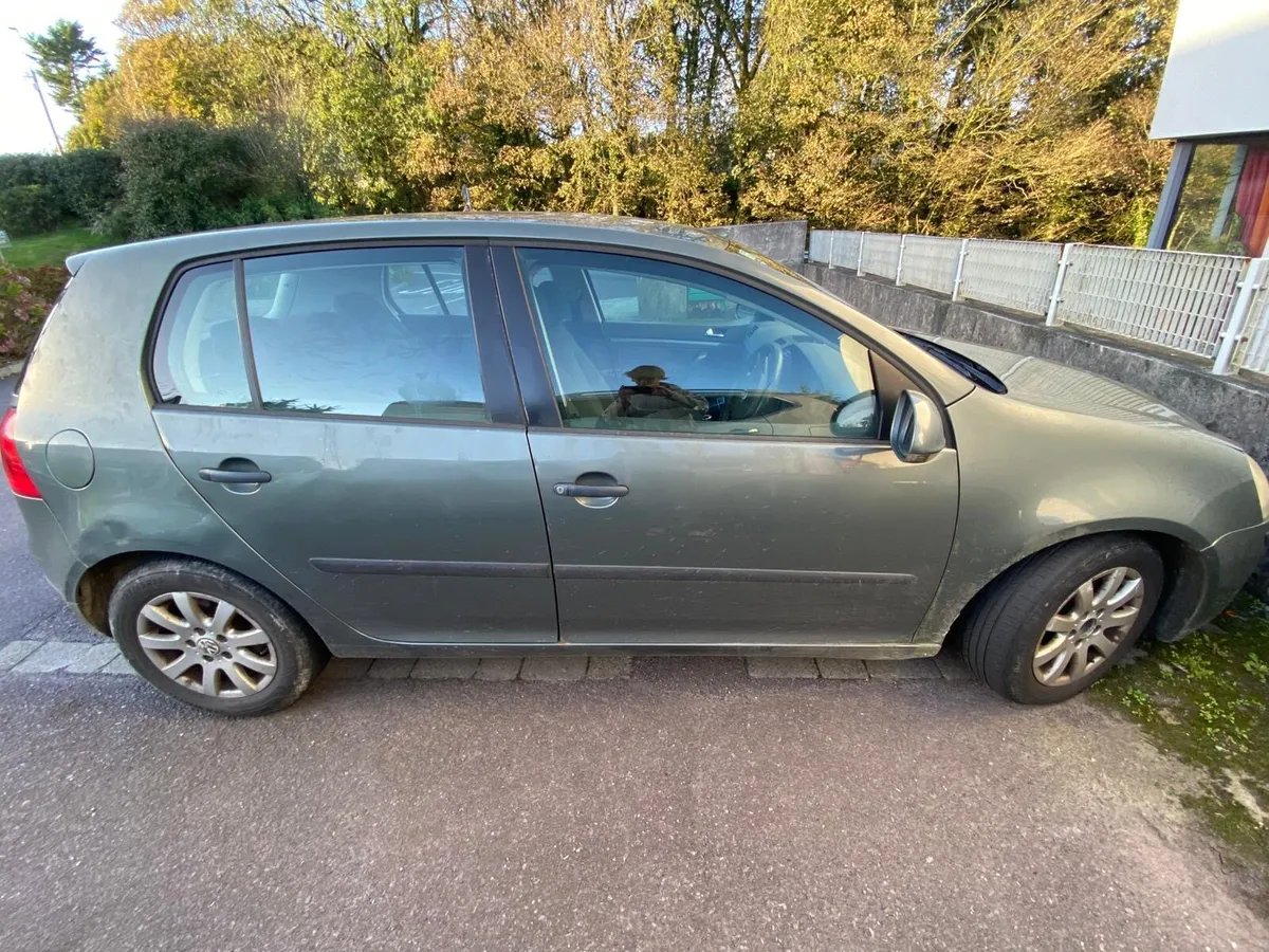 Volkswagen Golf 04 - Image 3