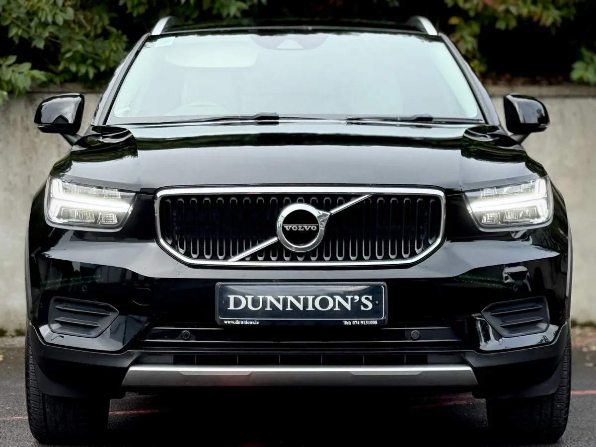 Volvo XC40, 2019, T3 MOMENTUM 5DR - Image 4