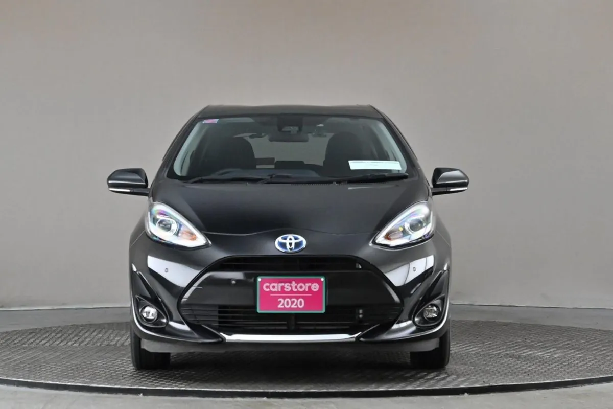 Toyota Aqua 1.5 Vvt-i Hybrid  android Car Player - Image 2