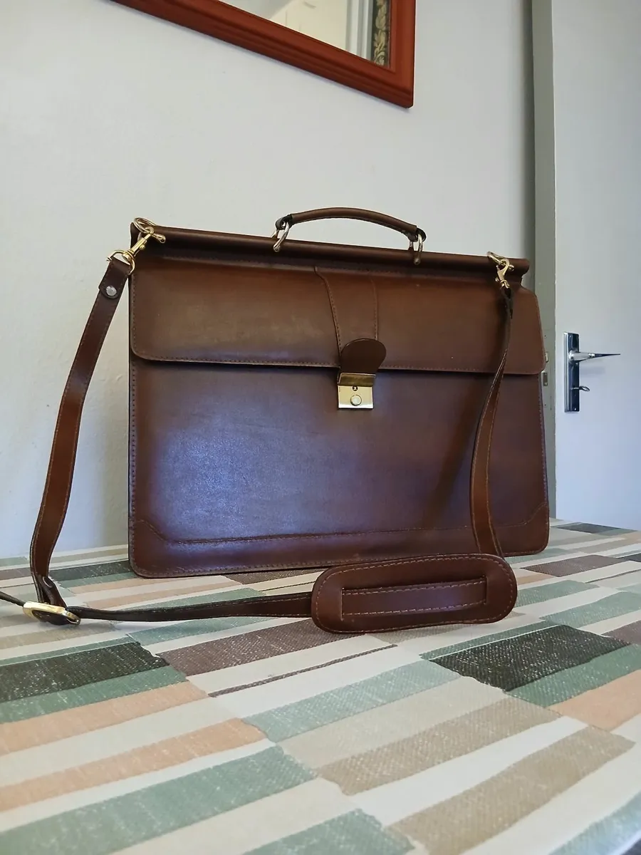 Beautiful Vintage Leather Hand Made Briefcase - Image 3