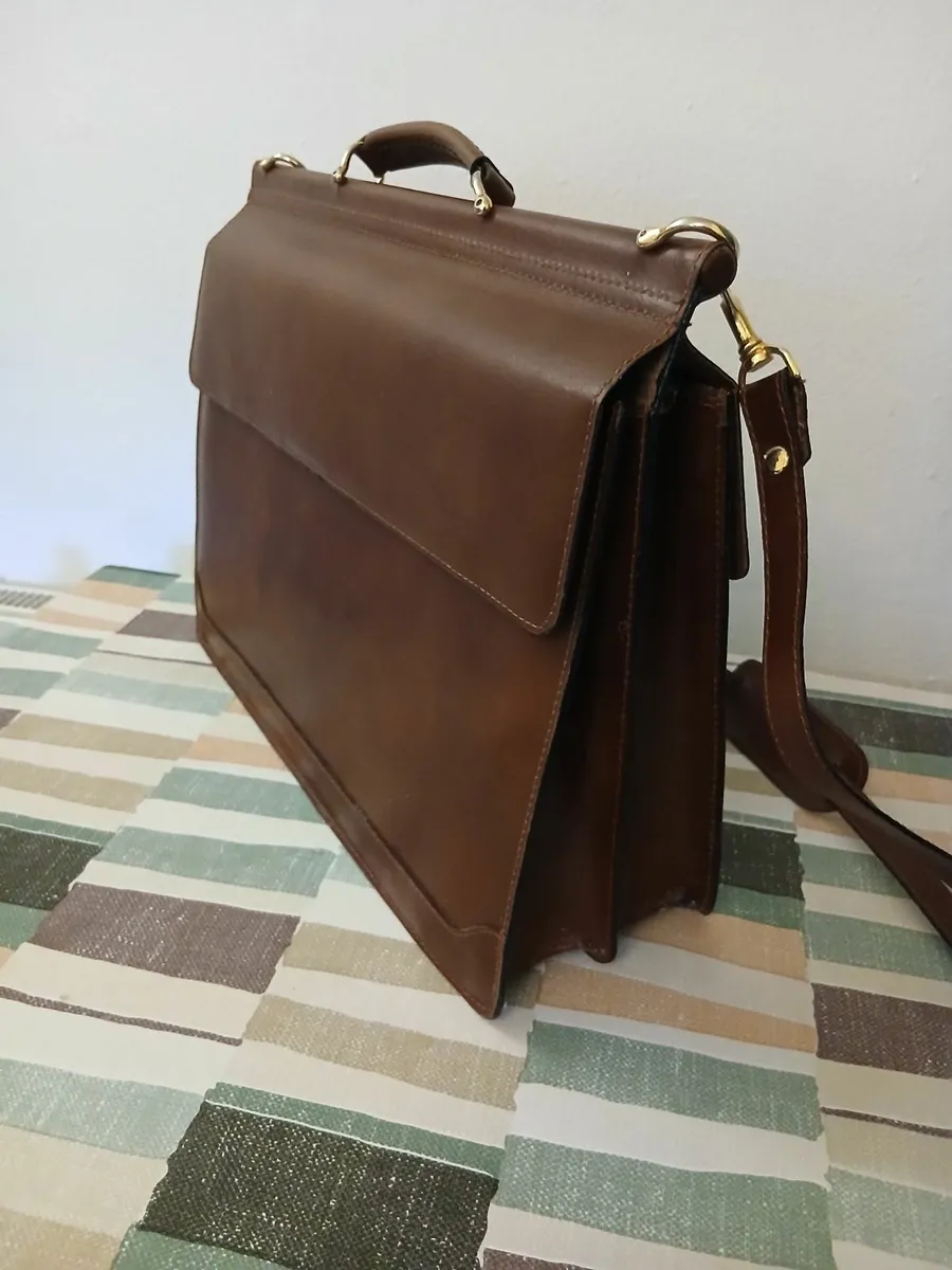 Beautiful Vintage Leather Hand Made Briefcase - Image 4