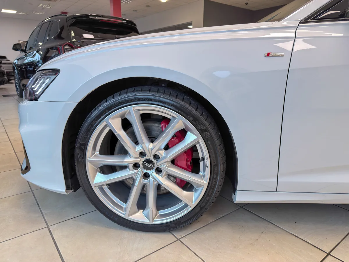Audi A6 TFSIe 55 Quattro Competition - Image 4