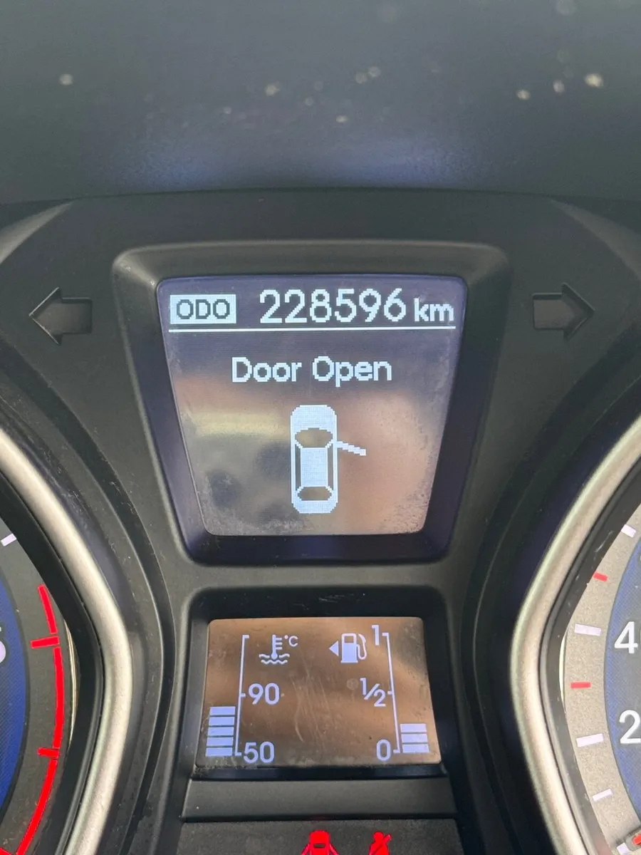 Hyundai i30 2013 - Image 2
