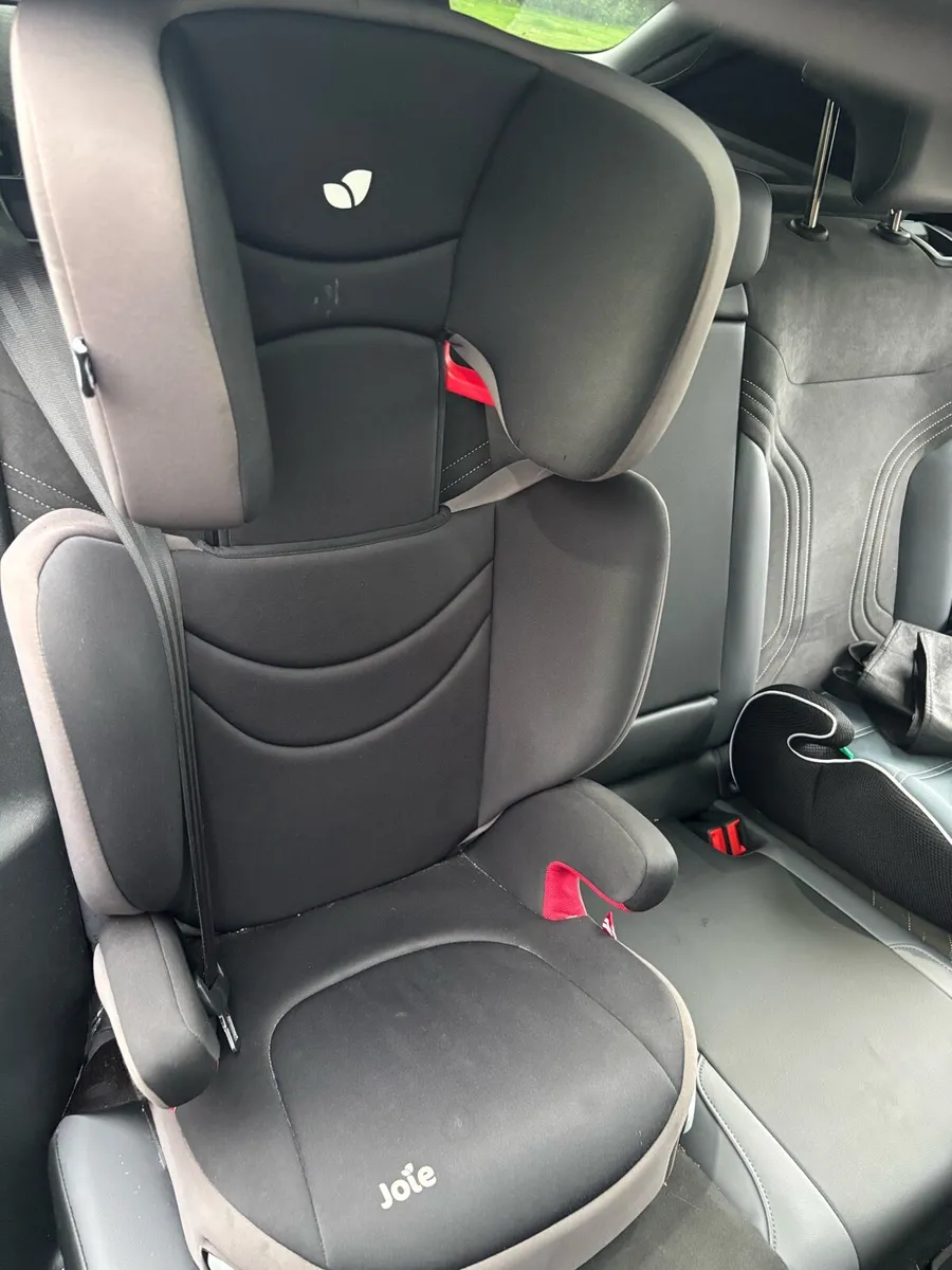 Joie high back booster Isofix x 2