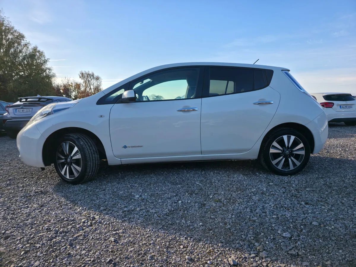 Nissan Leaf 2015 - Image 2
