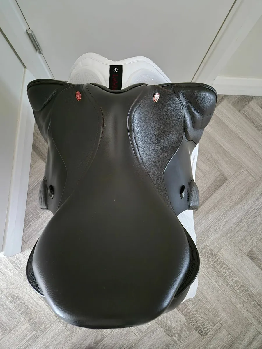 17.5 " Kent & Masters Saddle for sale - Image 3
