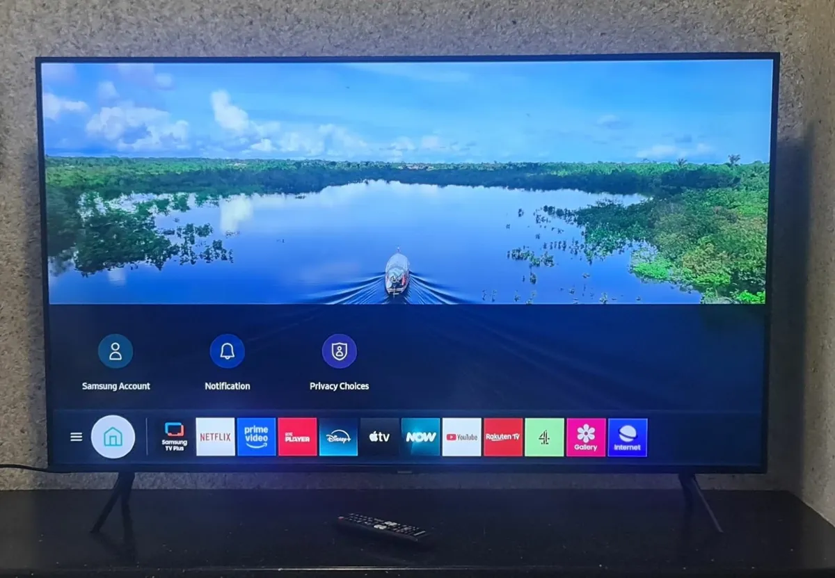 Samsung UE50TU7020KXXU 50" 4K UHD Smart TV - Image 1