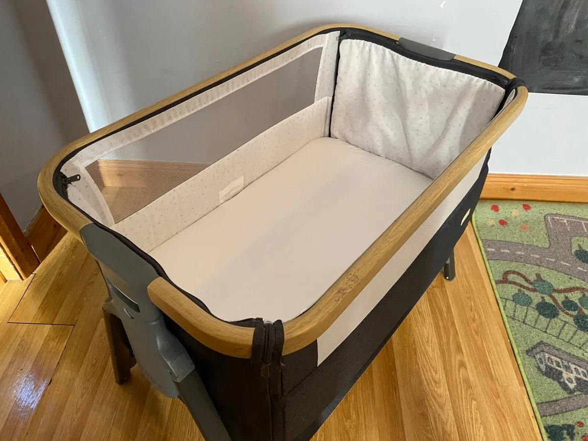 Tutti Bambini next to me bedside baby crib - Image 2