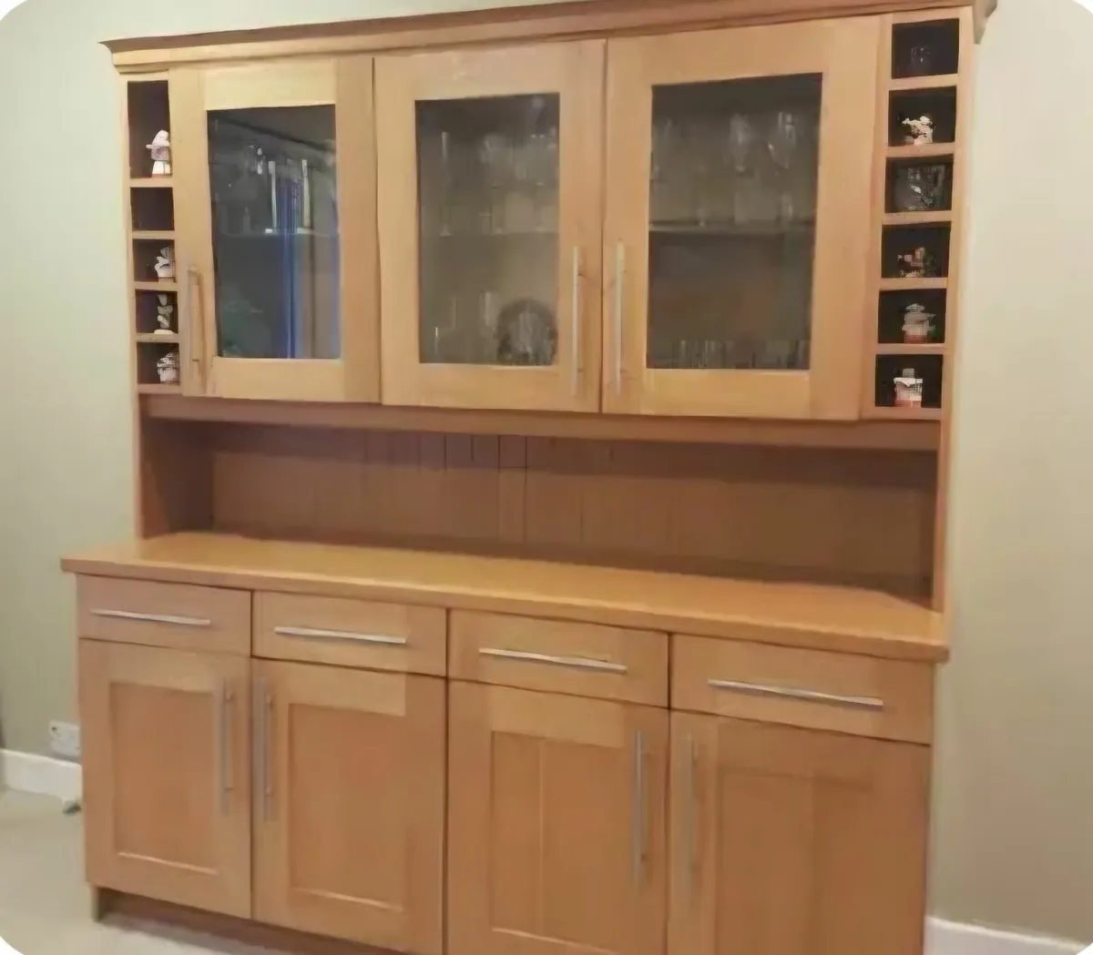 Kitchen dresser - Image 1