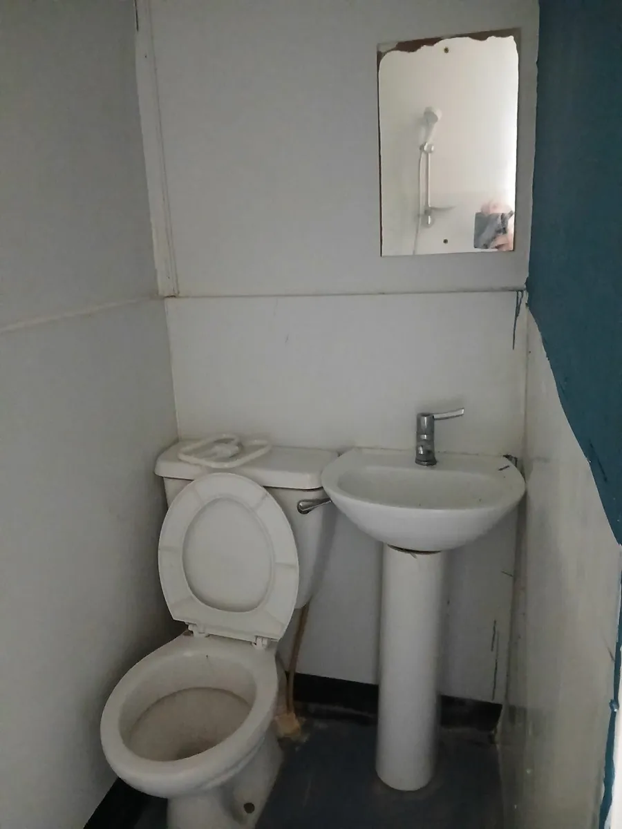 Cabin - Image 3
