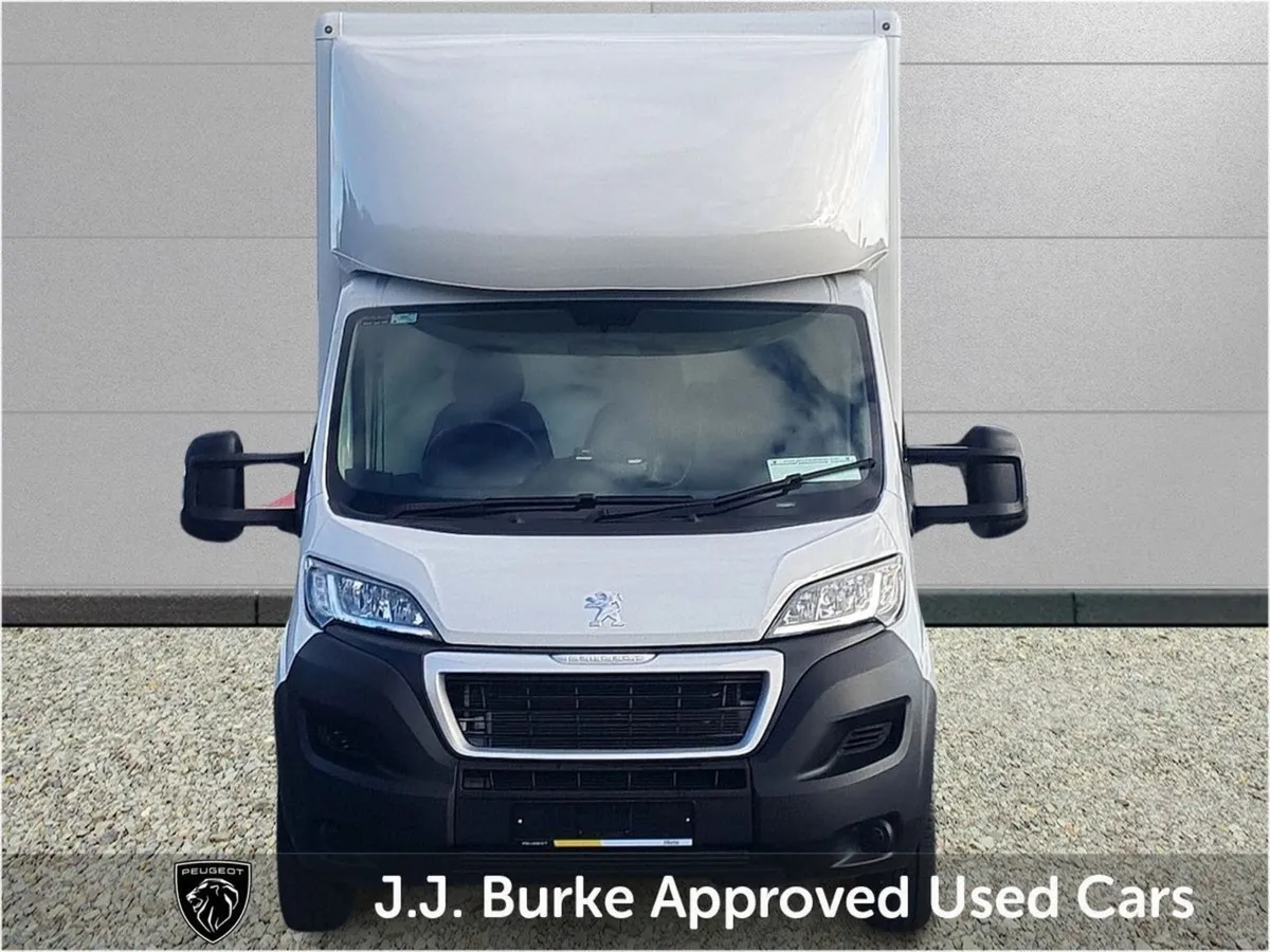 Peugeot Boxer Low Platform Luton Boxer  Floor Cab - Image 3