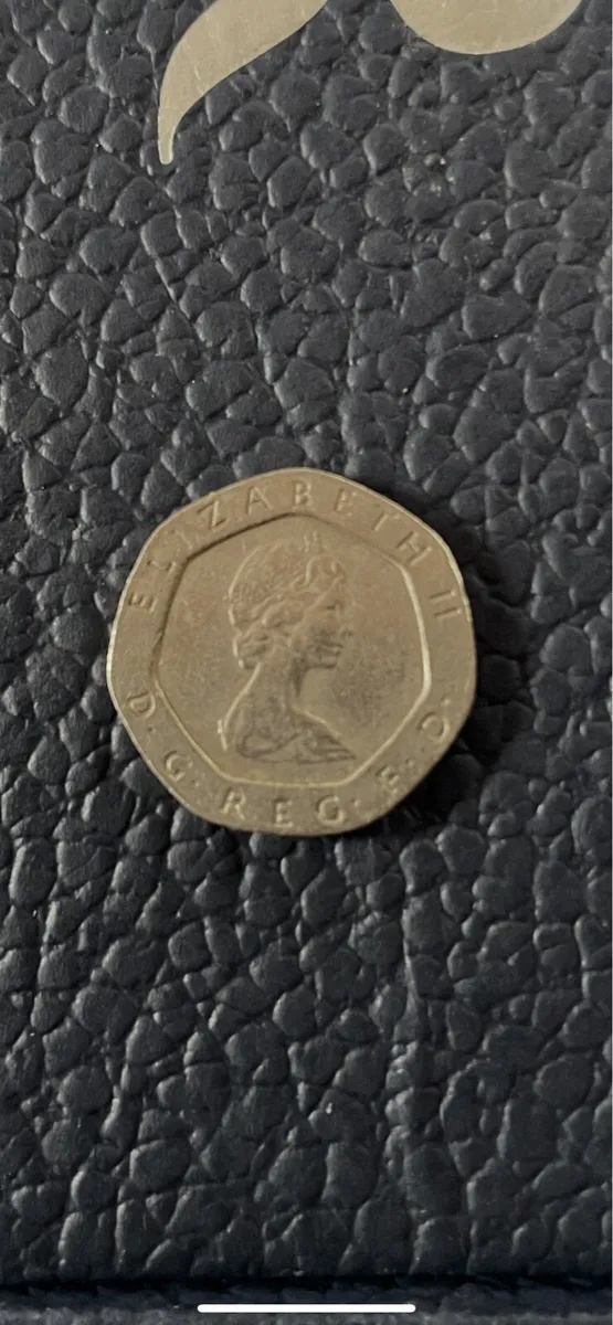 Very rare 1982 first 20p coin - Image 2