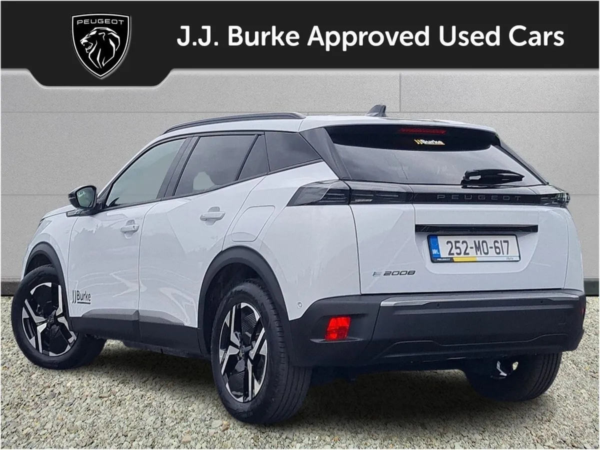 Peugeot 2008 Electric 156bhp (54 Kwh) Allure - Image 4