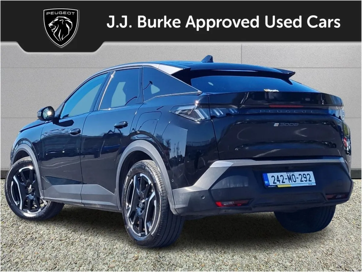 Peugeot 3008 Eallure 73kwh 210bhp - Image 4