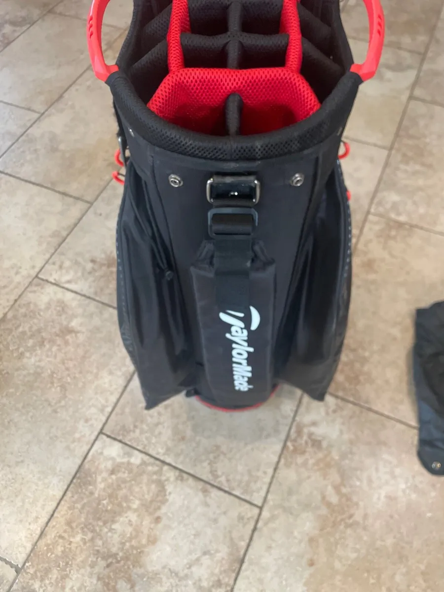 Taylormade cart bag - Image 4