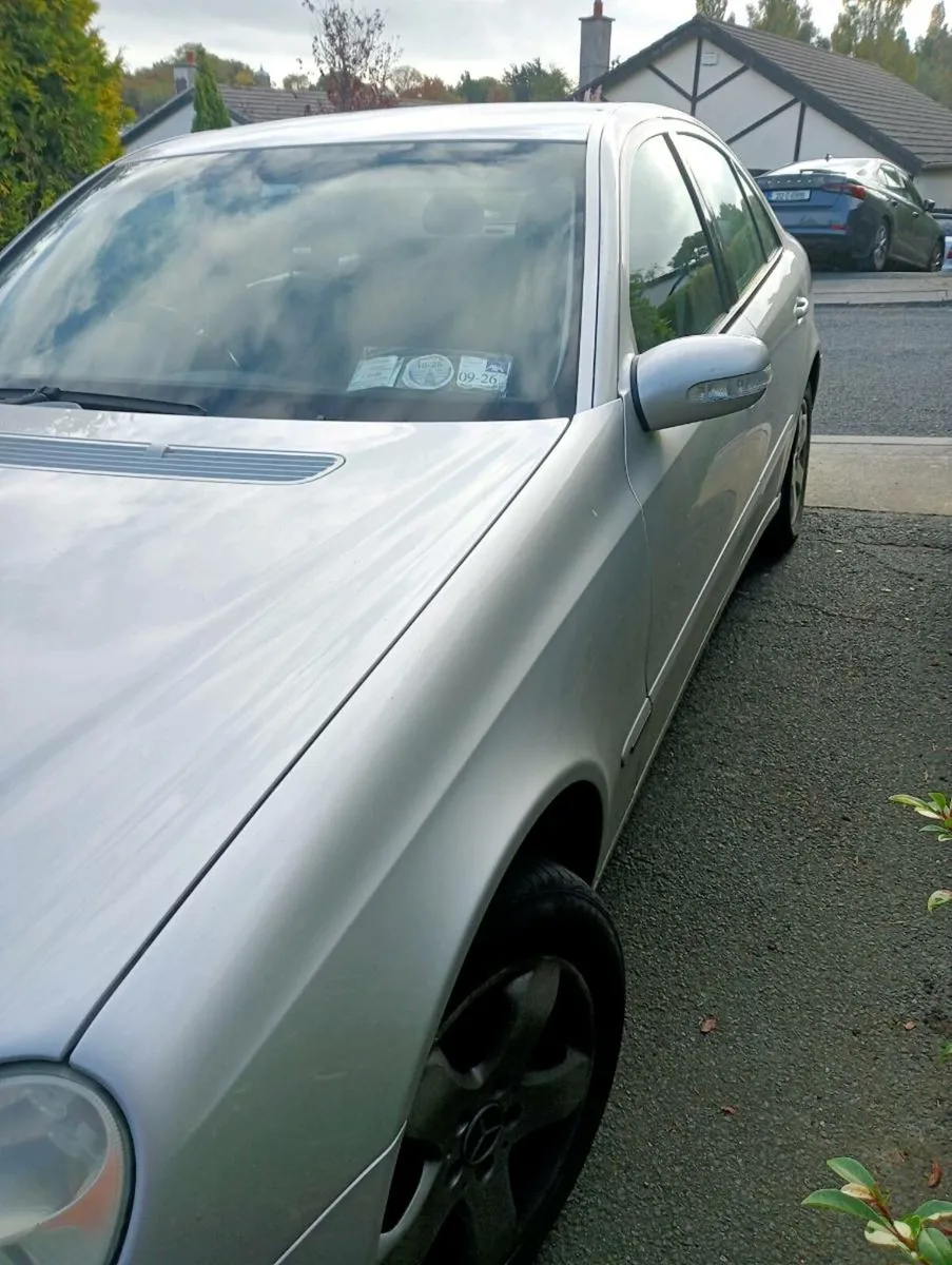 Mercedes e 200 - Image 3