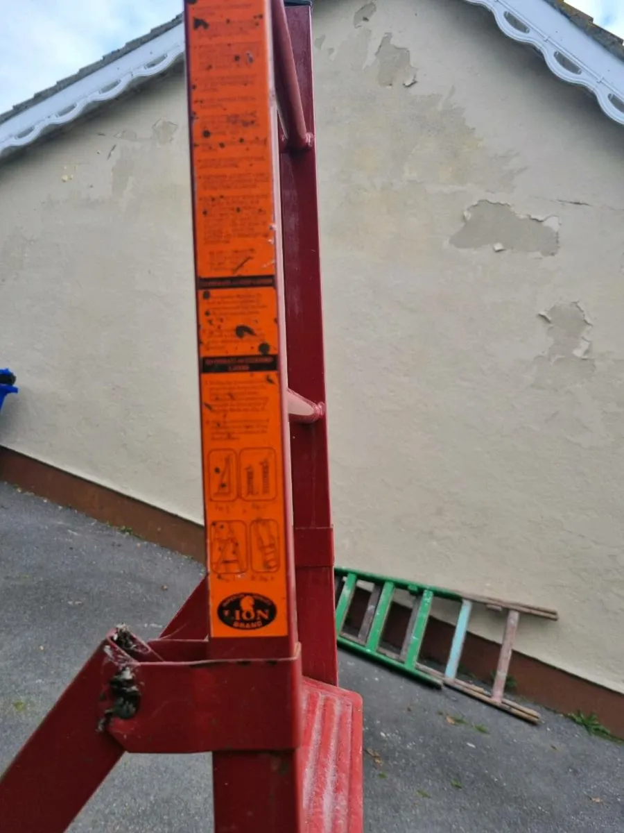Garden  ladder  in great condition - Image 3