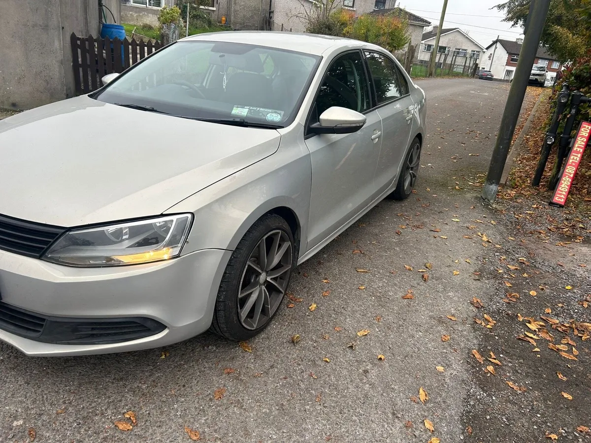 Volkswagon Jetta - Image 3