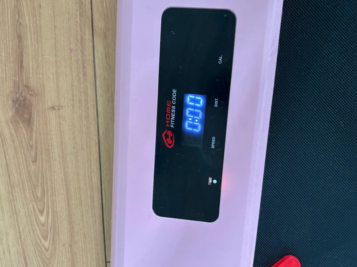 Treadmill - Image 2
