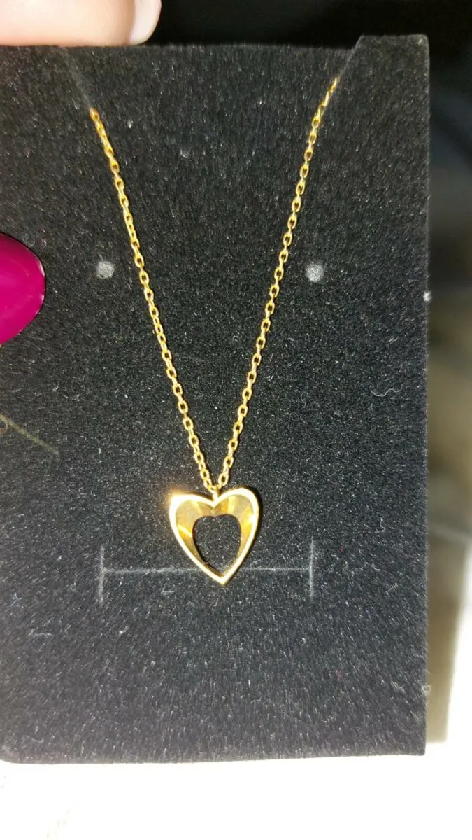 9ct gold necklace - Image 1