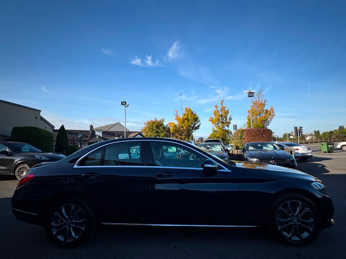 Mercedes-Benz C-Class C180 Bluetec Avantgarde A/T - Image 4