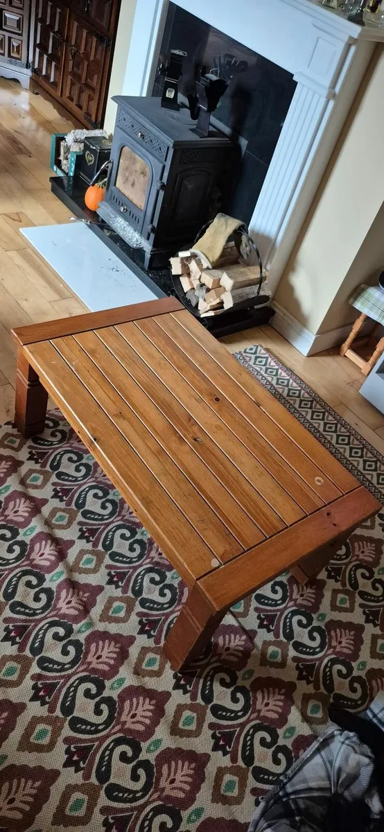 FREE coffee table - Image 1