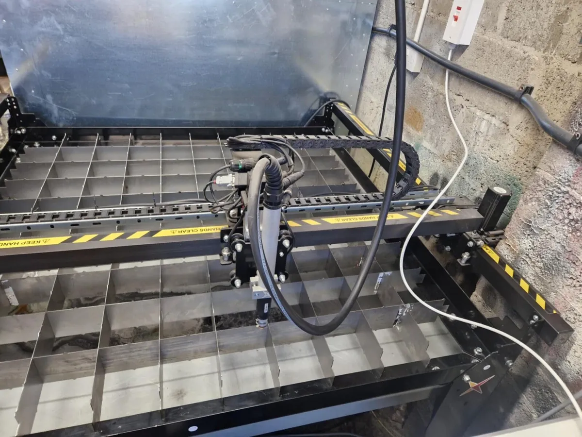 Xtreme CNC Plasma Table & 45amp Plasma Cutter - Image 2