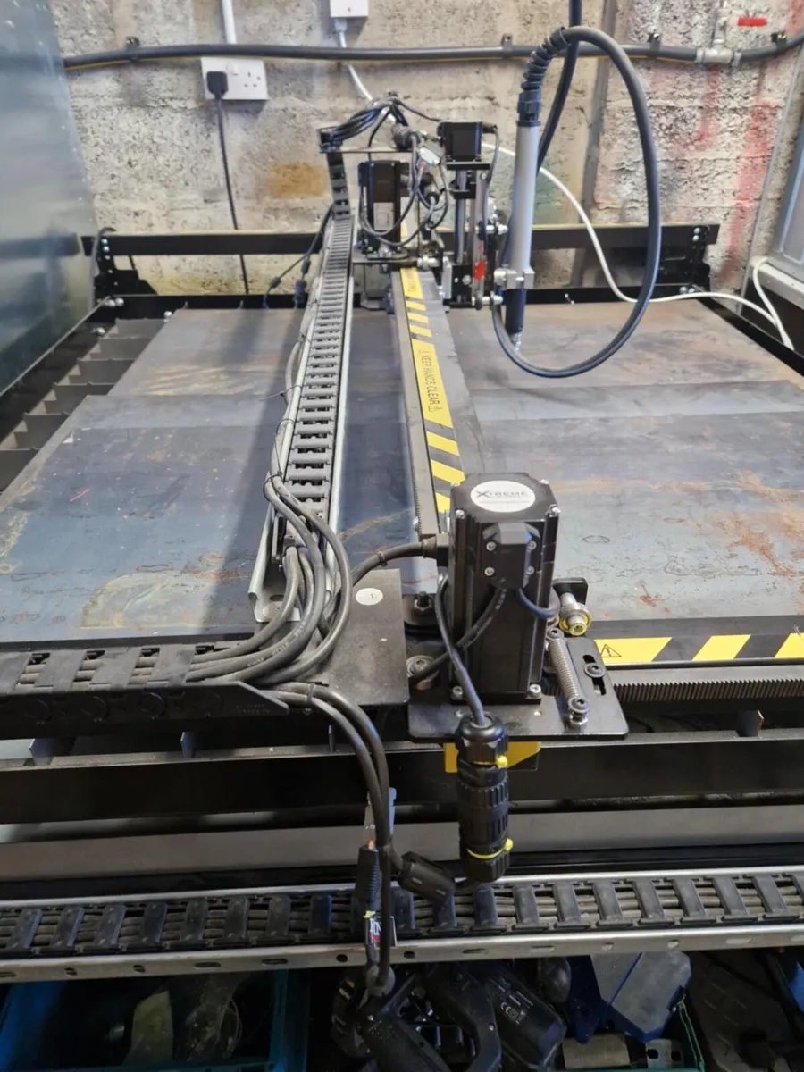 Xtreme CNC Plasma Table & 45amp Plasma Cutter - Image 4