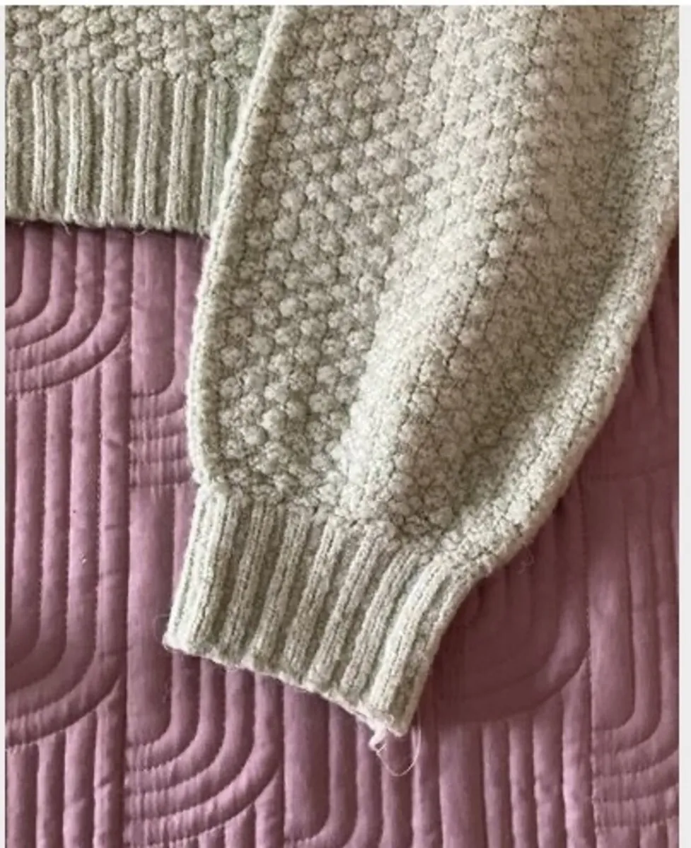 Stradavarious Jumper Size M - Image 2