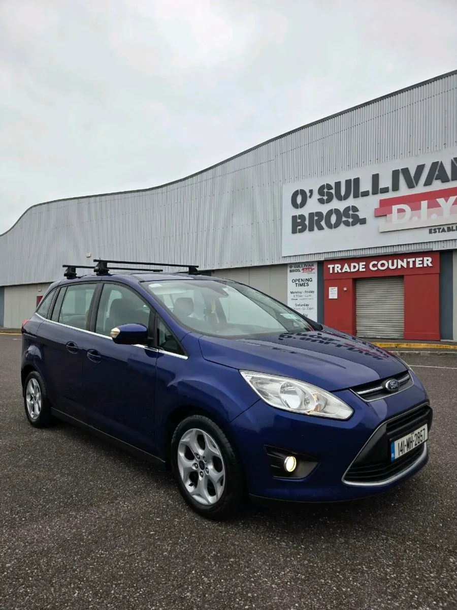 2014 FORD C-MAX 7 SEATER. NCT'D AND TAX. ONE OWNER - Image 1
