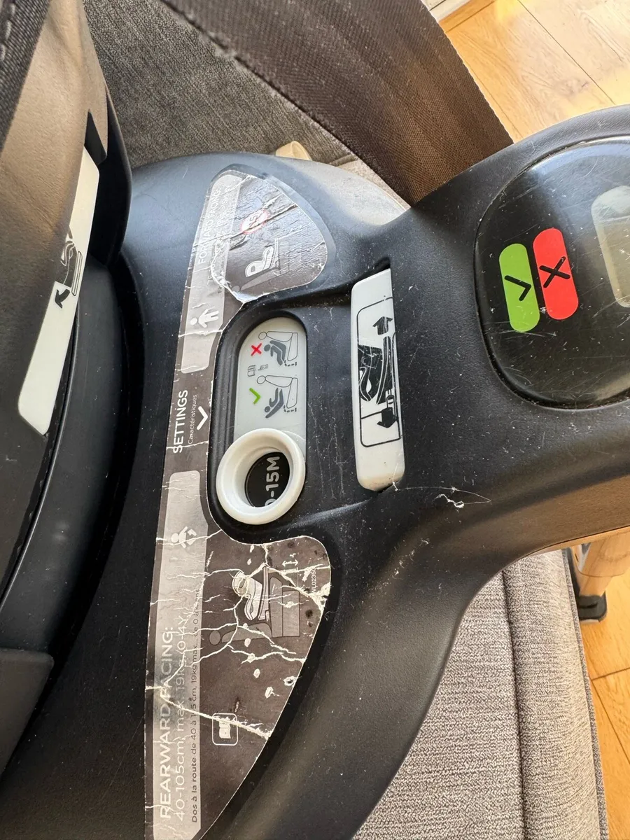 Joie i-spin 360 car seat - Image 4