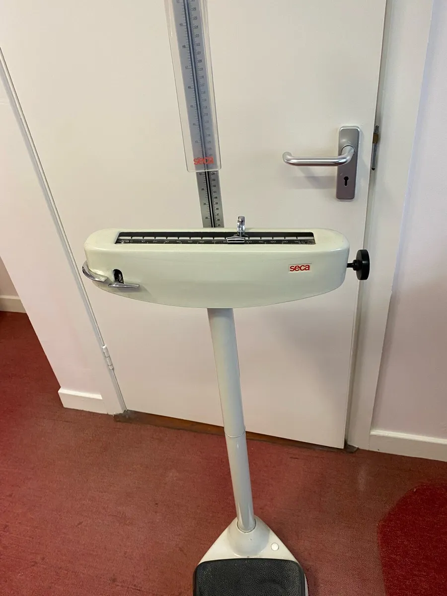 Surgery couch’s and scales - Image 2