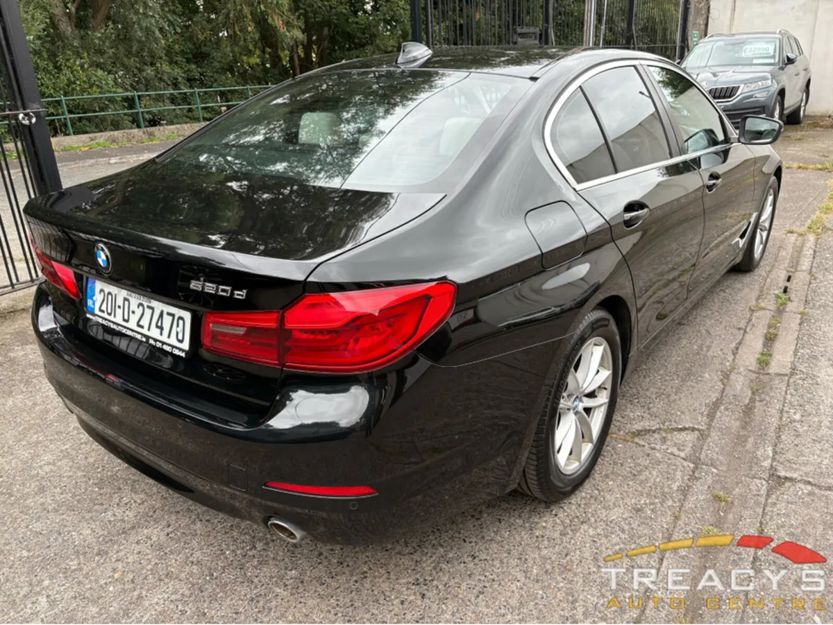 BMW 5-Series 2020 AUTOMATIC 1 OWNER - Image 4